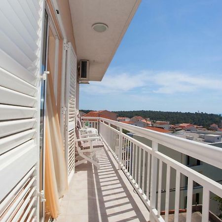 Appartement Apartman Antonio à Makarska Extérieur photo