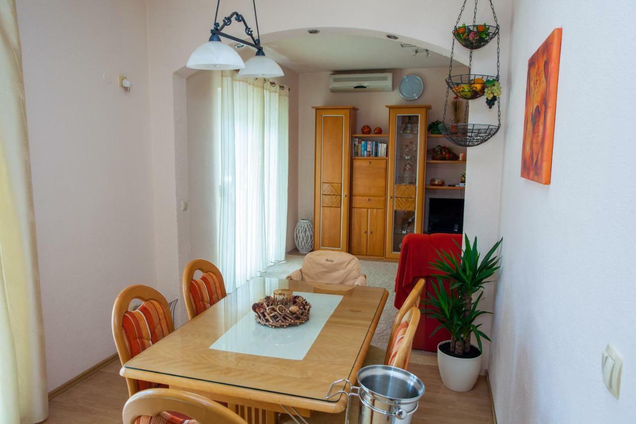 Appartement Apartman Antonio à Makarska Extérieur photo